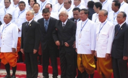 Ông Hun Sen được sắc phong làm Thủ tướng Campuchia nhiệm kỳ V