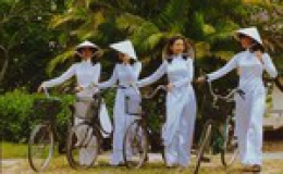 Phát sóng phim tài liệu “Đi tìm trang phục Việt”