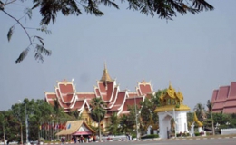 Thủ tướng lên đường thăm chính thức CHDCND Lào