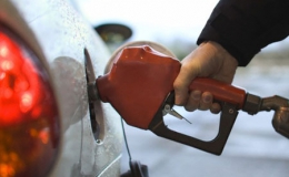 Chuyên gia IMF: Giá dầu giảm mạnh kích thích tăng trưởng kinh tế