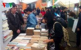 Hàng nghìn độc giả tham dự Đại hội sách cũ Hà Nội