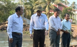 Chủ tịch UBND tỉnh Tiền Giang kiểm tra độ mặn trên Sông Tiền
