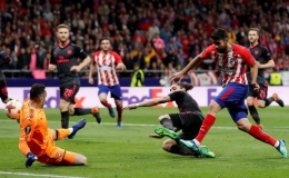 “Hung thần” Costa tỏa sáng, Arsenal vỡ mộng Europa League
