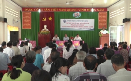 Ông Phạm Anh Tuấn – Phó Chủ tịch UBND tỉnh gặp gỡ nhân dân xã Hòa Khánh, huyện Cái Bè