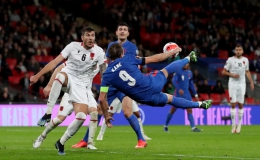 Harry Kane lần đầu lập hat-trick, tuyển Anh chờ giành vé dự World Cup