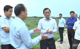 Chủ tịch UBND tỉnh khảo sát các công trình trọng điểm của huyện Tân Phú Đông