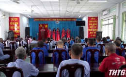 Đoàn tình ca Bắc Sơn, tập đoàn An Nông biểu diễn văn nghệ phục vụ đối tượng đặc biệt tại Tiền Giang