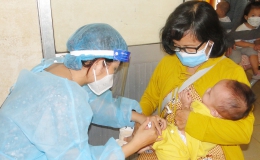 Tiền Giang không có vắc xin 5 trong 1 tiêm cho trẻ trong chương trình tiêm chủng mở rộng
