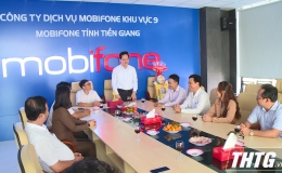 Phó Chủ tịch UBND tỉnh Nguyễn Thành Diệu thăm, chúc Tết Mobifone Tiền Giang