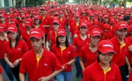 Sinh viên đi bộ vì tầm vóc Việt