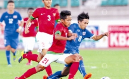 Đè bẹp Indonesia, U23 Thái Lan đứng đầu bảng B