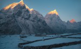 Vẻ đẹp hùng vĩ của dãy Himalaya
