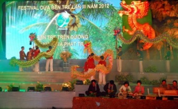 Khai mạc lễ hội dừa lần 3-2012