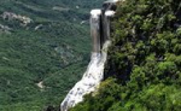 Vẻ đẹp tuyệt vời của ngọn thác ảo ở Mexico