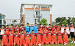 Tuyển Việt Nam bắt đầu tập luyện cho AFF Cup