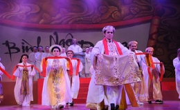 Vở diễn sân khấu tranh giải Mai Vàng 2012: Vua thánh triều Lê hấp dẫn
