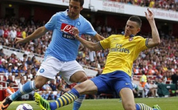 Arsenal chật vật cầm hoà Napoli tại Emirates Cup