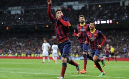 Messi lập hat-trick giúp Barca đánh bại Real Madrid