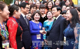 Chủ tịch nước Trương Tấn Sang gặp mặt nữ doanh nhân tiêu biểu
