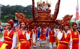 Giỗ Tổ Hùng Vương – Lễ hội Đền Hùng năm 2014: Đặc sắc lễ rước kiệu của 6 xã vùng ven