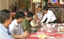Tỉnh ủy- UBND tỉnh Tiền Giang thăm các gia đình chính sách
