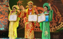 Thí sinh Nguyễn Minh Trường đoạt giải “Chuông vàng vọng cổ” 2014