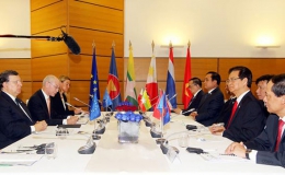 Thủ tướng Nguyễn Tấn Dũng tham dự ASEM 10