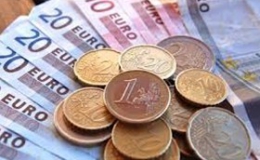 ECB kêu gọi “cứu” đồng Euro