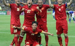 Figo mở thêm đường cho Việt Nam dự VCK World Cup