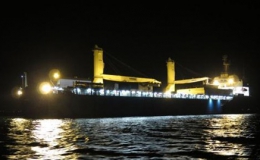 Tàu ngầm kilo thứ ba an toàn vào cảng Cam Ranh