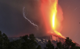 Chile: Núi lửa phun trào, hàng nghìn người phải sơ tán