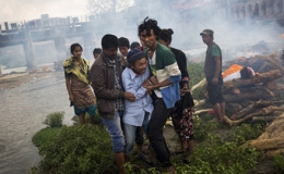Hơn 4400 người chết, 8 triệu người bị ảnh hưởng do động đất ở Nepal