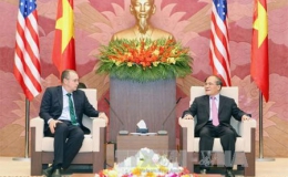 Chủ tịch Quốc hội Nguyễn Sinh Hùng tiếp Đoàn Hạ nghị sĩ Hoa Kỳ