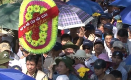 Đoàn đại biểu tỉnh Tiền Giang viếng mộ đại tướng Võ Nguyên Giáp