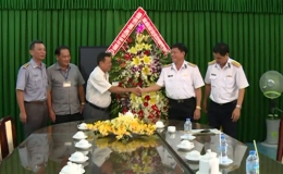 Bộ Tư lệnh Vùng 2 Hải quân thăm Đài Phát thanh  và Truyền hình Tiền Giang