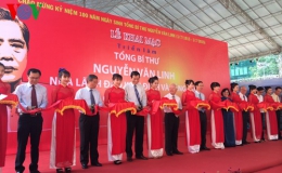 Khánh thành tượng đài Tổng Bí thư Nguyễn Văn Linh tại trường học