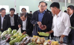 Đồng chí Nguyễn Thiện Nhân khảo sát về hoạt động kinh tế tập thể, kinh tế hợp tác tại Lâm Đồng