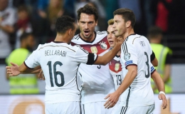 Thắng Ba Lan 3 – 1, Đức vươn lên dẫn đầu bảng D