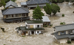 Nhật Bản: Mưa lớn, hàng trăm ngôi nhà chìm trong nước