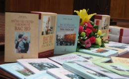 Thừa Thiên-Huế giới thiệu bộ sách về Chủ tịch Hồ Chí Minh