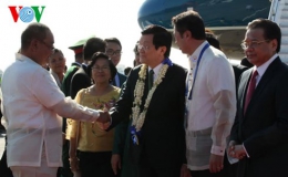 Chủ tịch nước tới Manila bắt đầu tham dự Hội nghị Cấp cao APEC 23