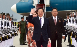 Thủ tướng Nguyễn Tấn Dũng tới Thủ đô Kuala Lumpur, Malaysia
