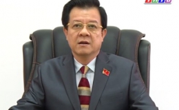 “Đồng chí Lê Hồng Quang trao đổi với PV về kết quả thực hiện đẩy mạnh việc làm theo tấm gương ĐĐHCM”