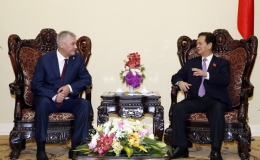 Thủ tướng Nguyễn Tấn Dũng tiếp Bộ trưởng Nội vụ LB Nga
