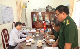 Chủ tịch UBND tỉnh làm việc với Bộ chỉ huy Bộ đội Biên phòng về công tác phục vụ bầu cử.