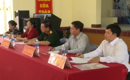 Ứng cử viên đại biểu Quốc hội đơn vị số 3 tiếp xúc cử tri huyện Chợ Gạo.