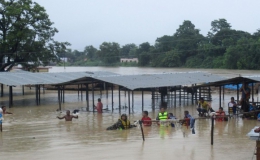 Ít nhất 90 người thiệt mạng do lũ lụt tại Nepal và Ấn Độ