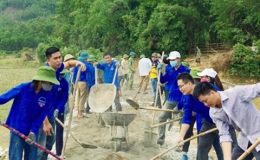 Hơn 300 sinh viên tình nguyện tham gia “Mùa hè xanh 2016” tại Hà Tĩnh