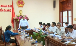 Chủ tịch UBND tỉnh đối thoại với 04 hộ dân ở Thị xã Cai Lậy