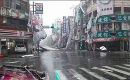 Siêu bão Nepartak đổ bộ Đài Loan, hơn 15.000 người sơ tán